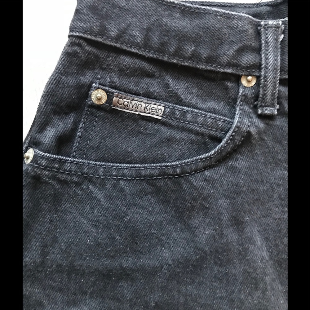 Vintage 90s Calvin Klein Shorts - Picture 3 of 6